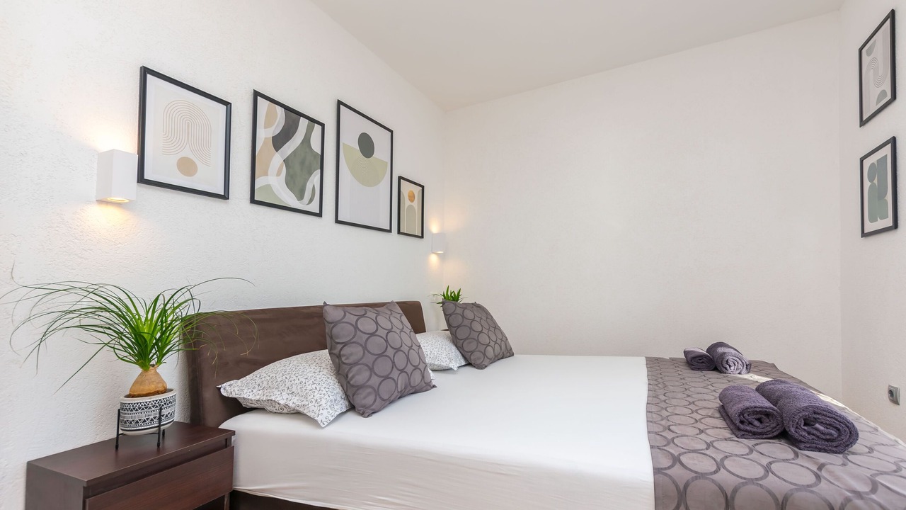 Photo of Bedroom in Duce