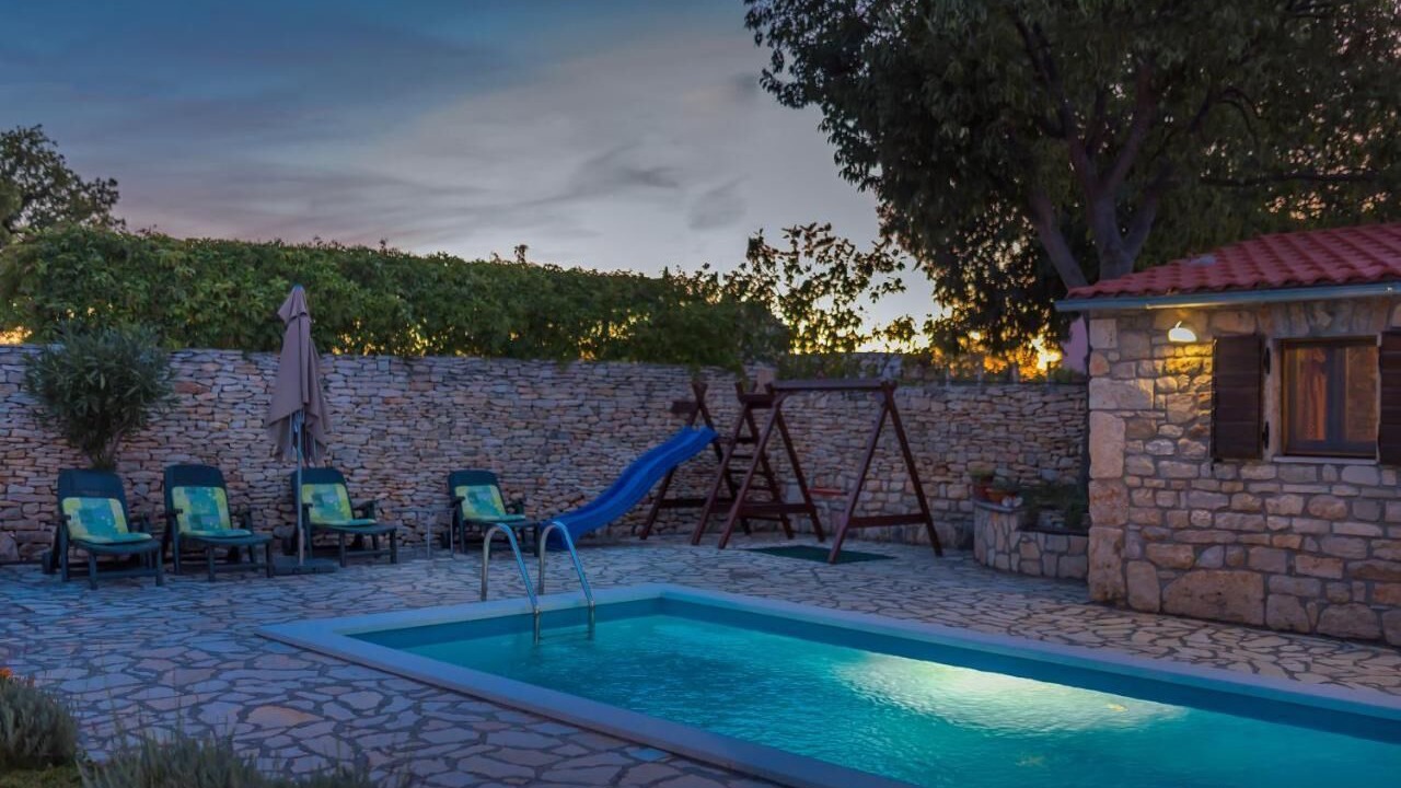 Photo of Outdoor in Promina