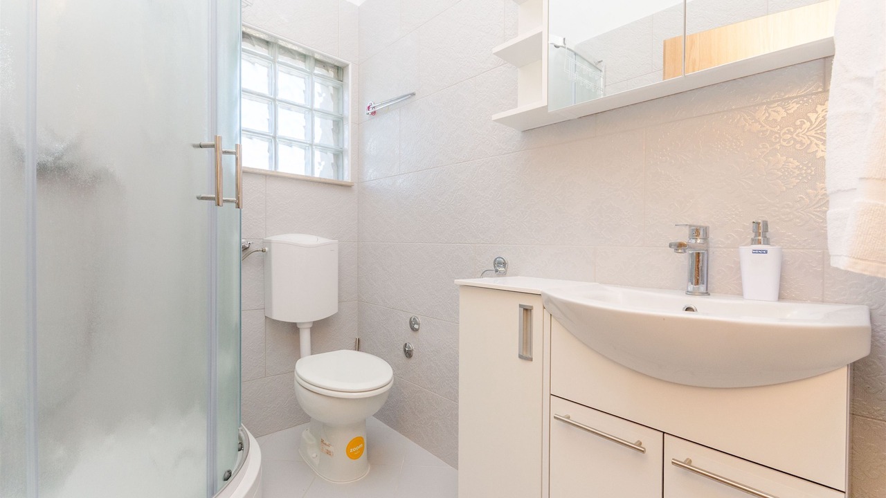 Photo of Bathroom in Sucuraj