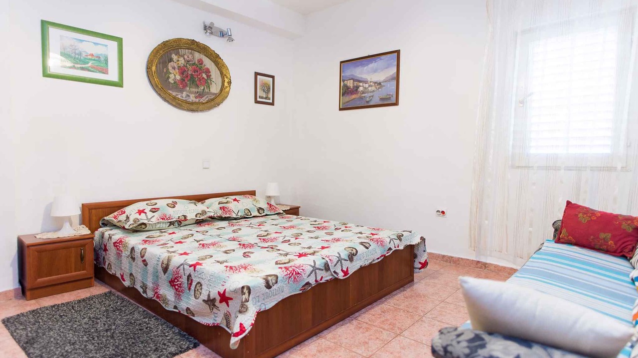 Photo of Bedroom in Grebastica