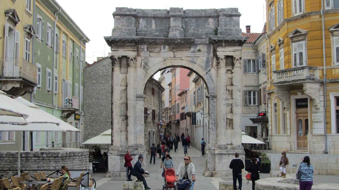 Photo of Others in Segotici