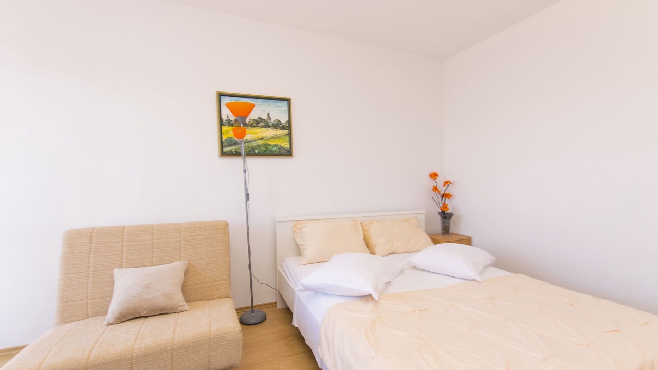 Photo of Bedroom in Srima