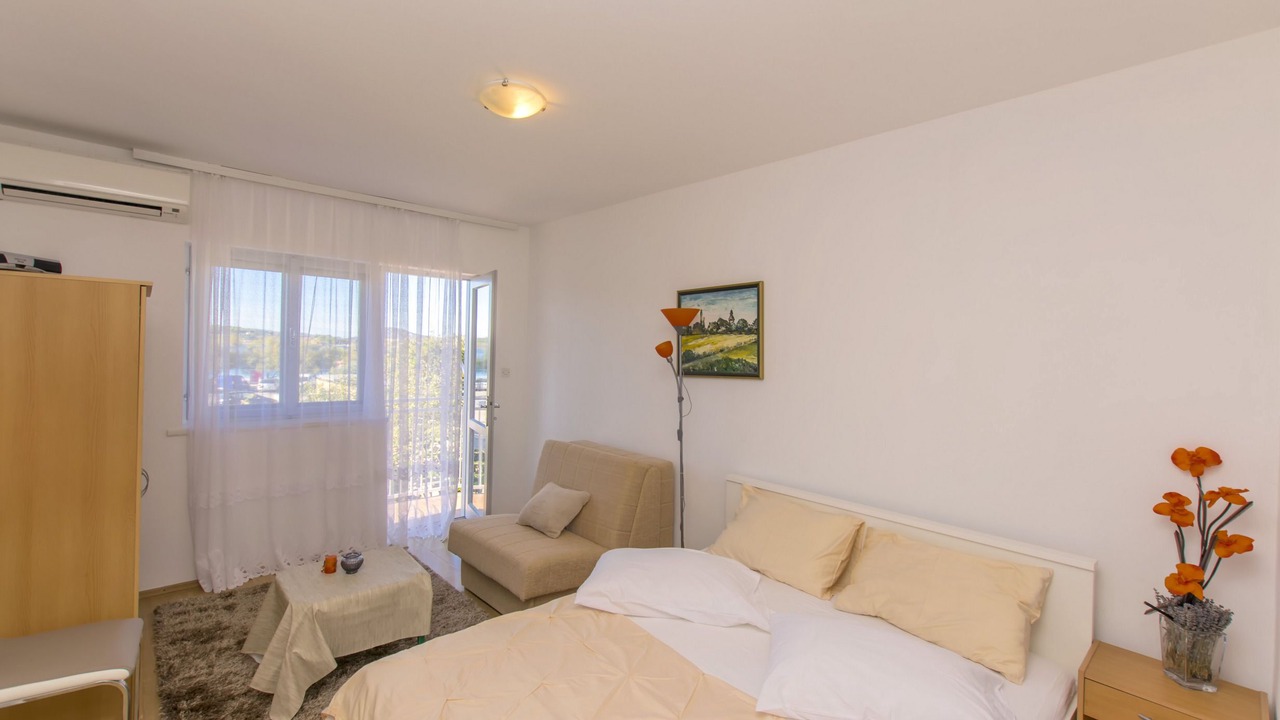 Photo of Bedroom in Srima