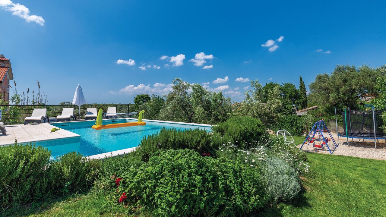 Photo of Outdoor in Stinjan