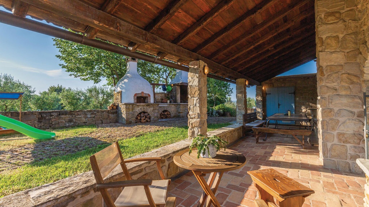 Photo of Patio Balcony in Kostanjica