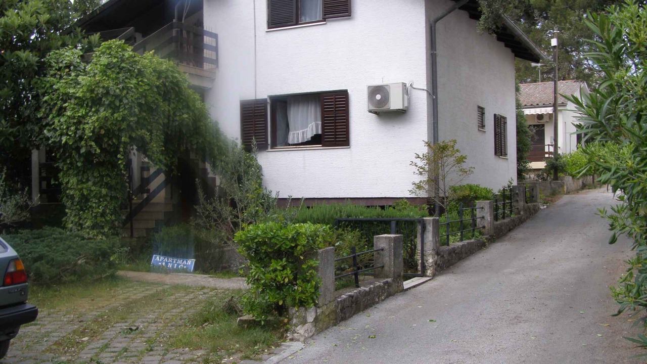 Photo of Others in Petrcane