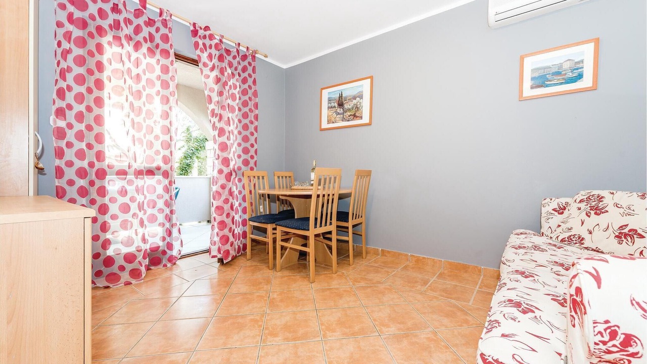 Photo of Bedroom in Grebastica