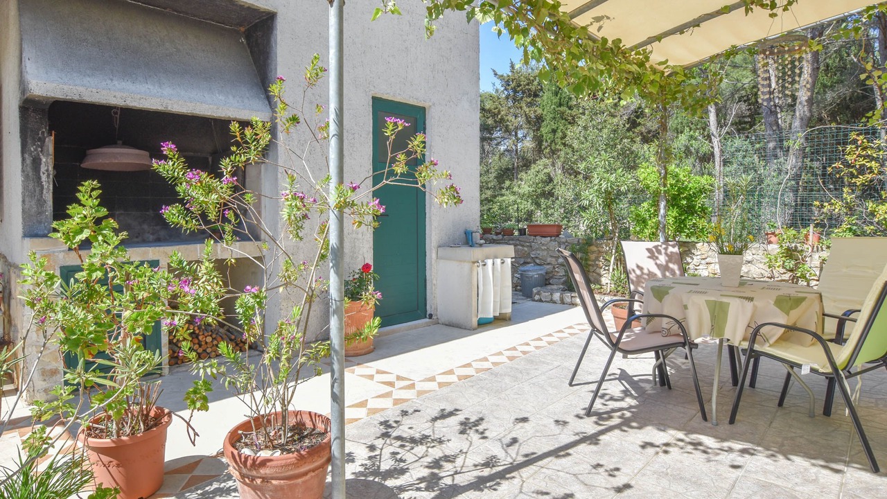 Photo of Outdoor in Veli Rat