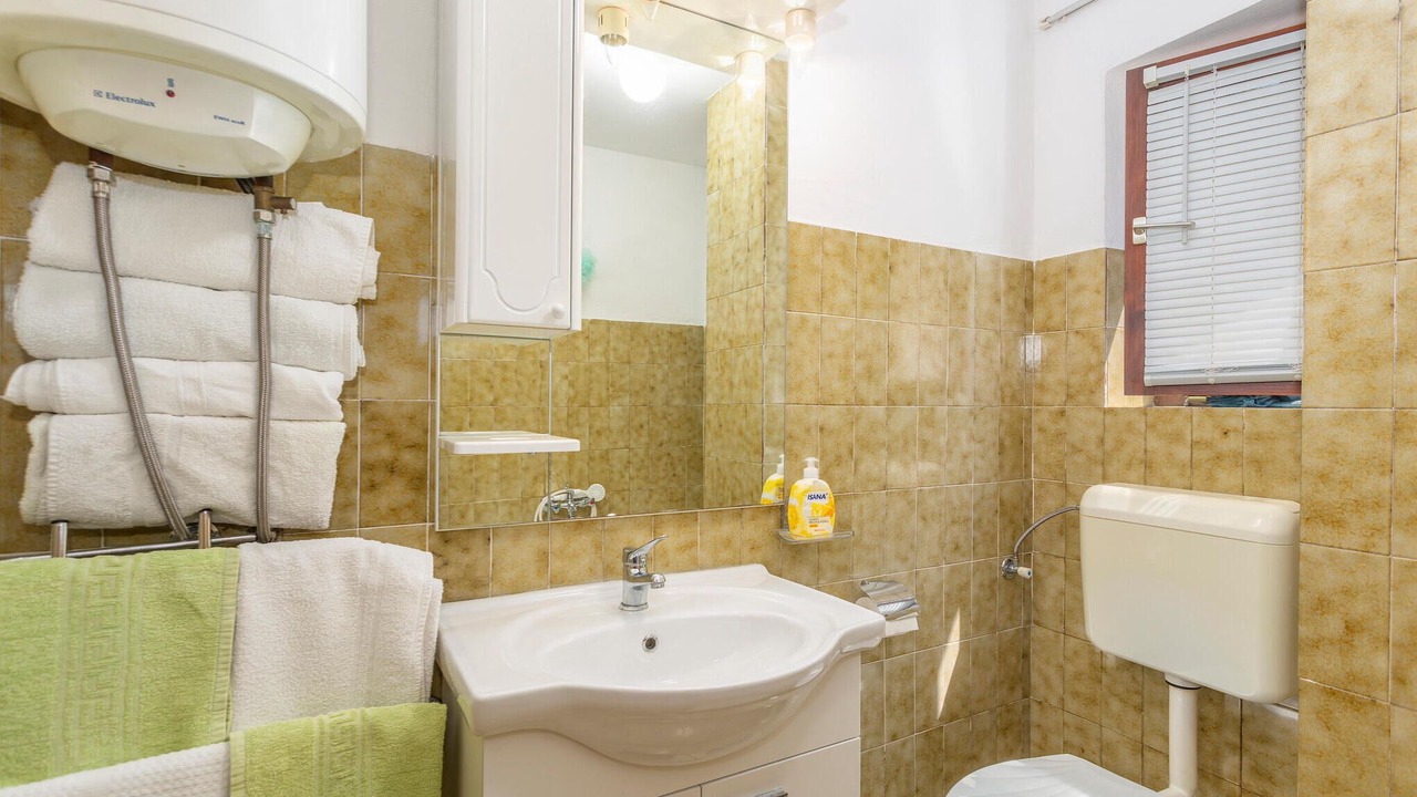 Photo of Bathroom in Omisalj