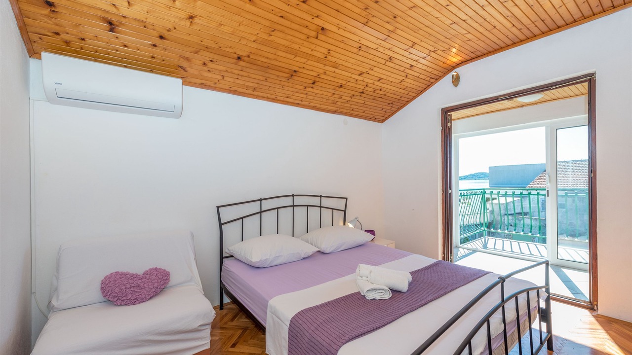 Photo of Bedroom in Srima