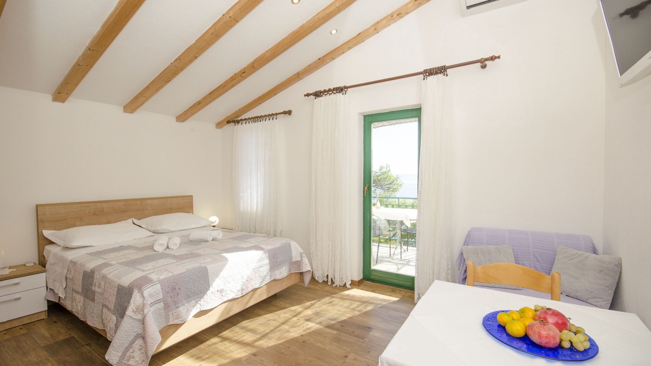 Photo of Bedroom in Brela