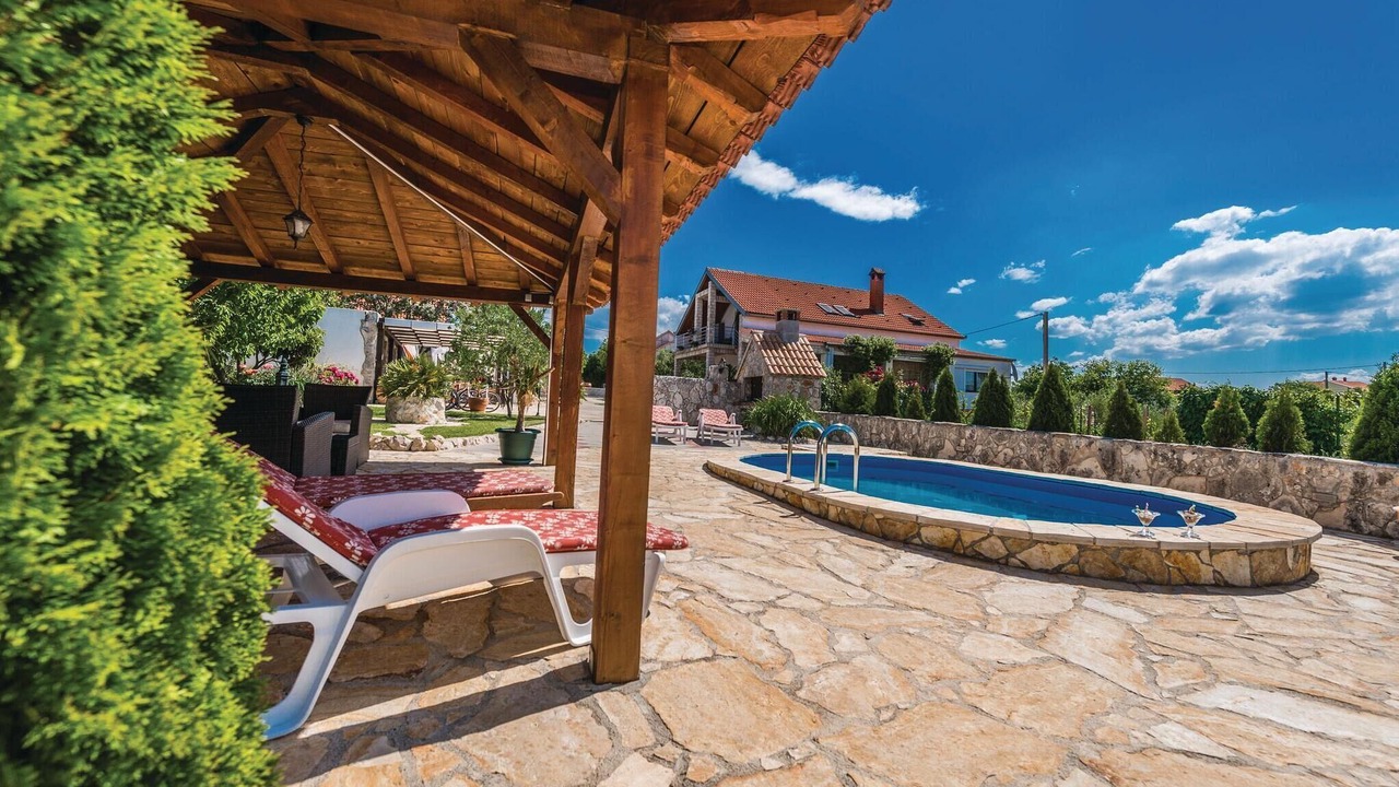 Photo of Outdoor in Gornji Zemunik