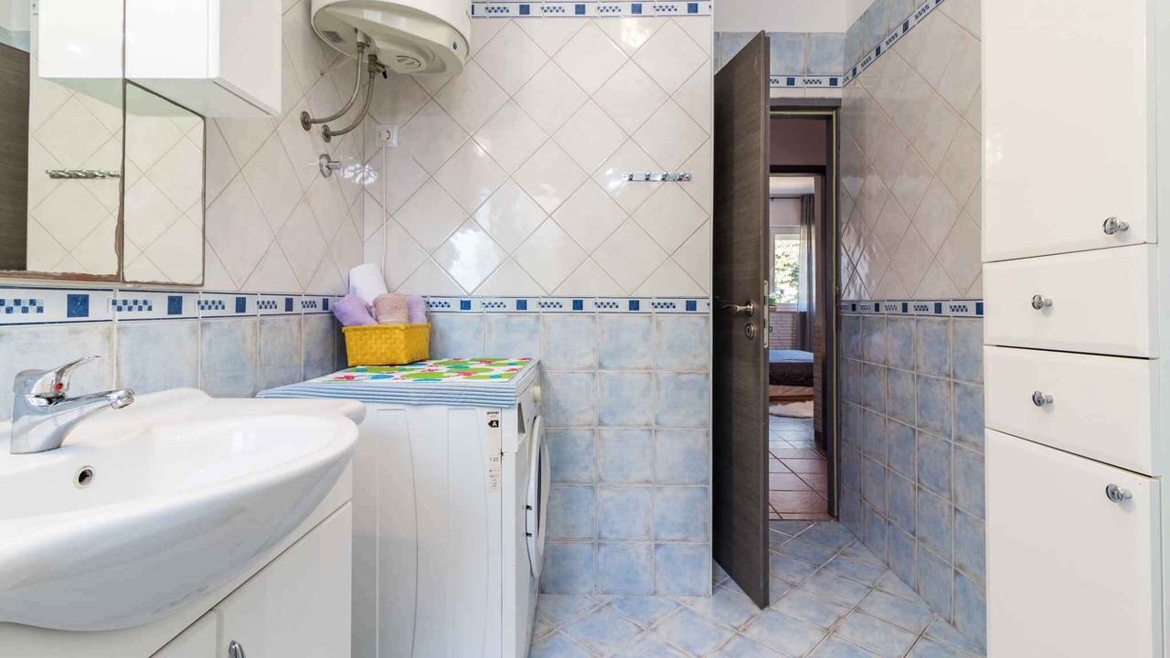 Photo of Bathroom in Pomer