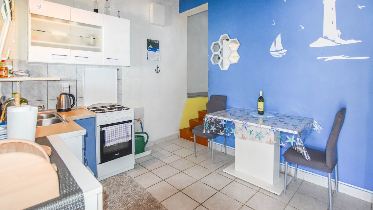 Photo of Kitchen in Tkon