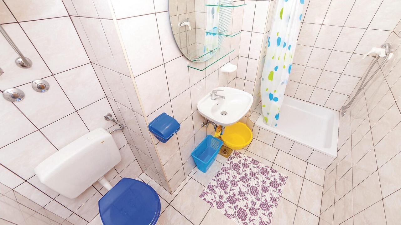 Photo of Bathroom in Grizane