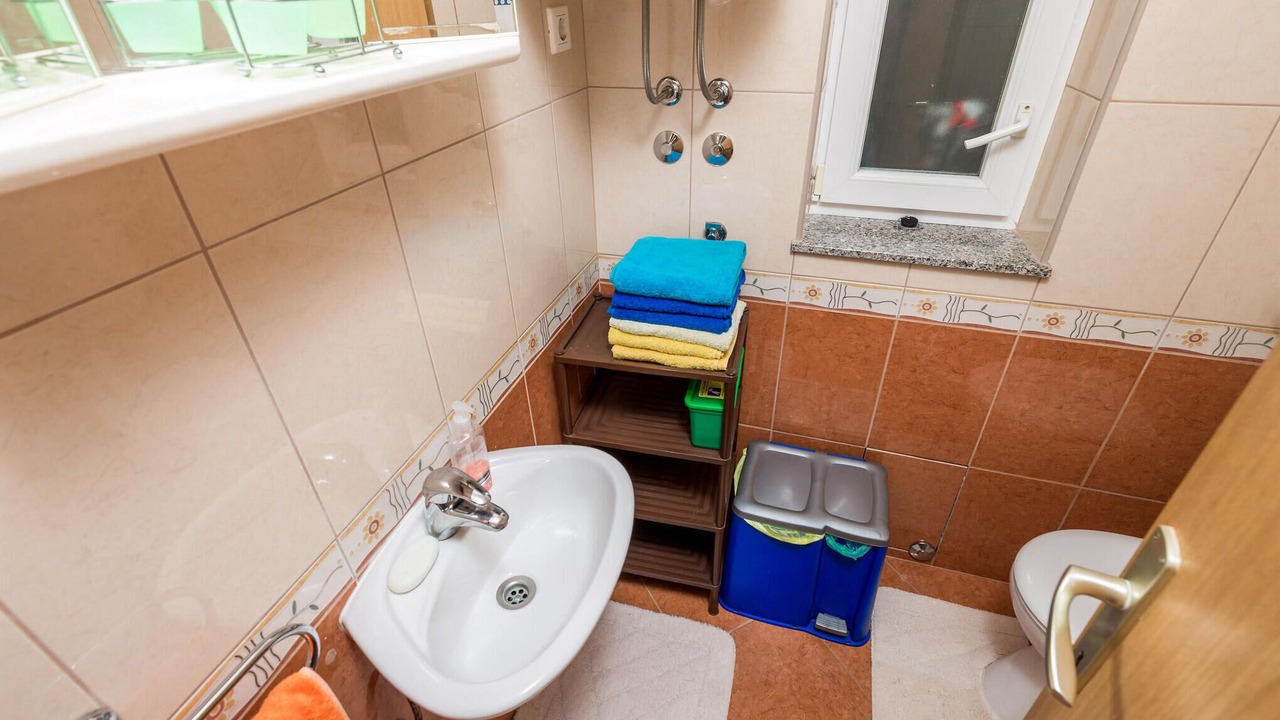 Photo of Bathroom in Opric