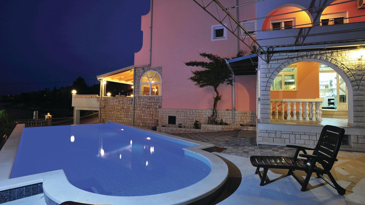 Photo of Outdoor in Okrug Gornji