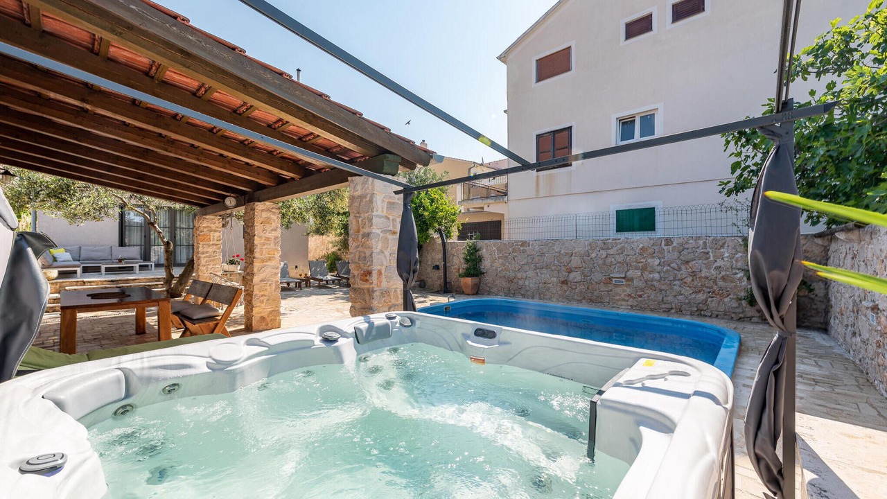 Photo of Outdoor in Betina