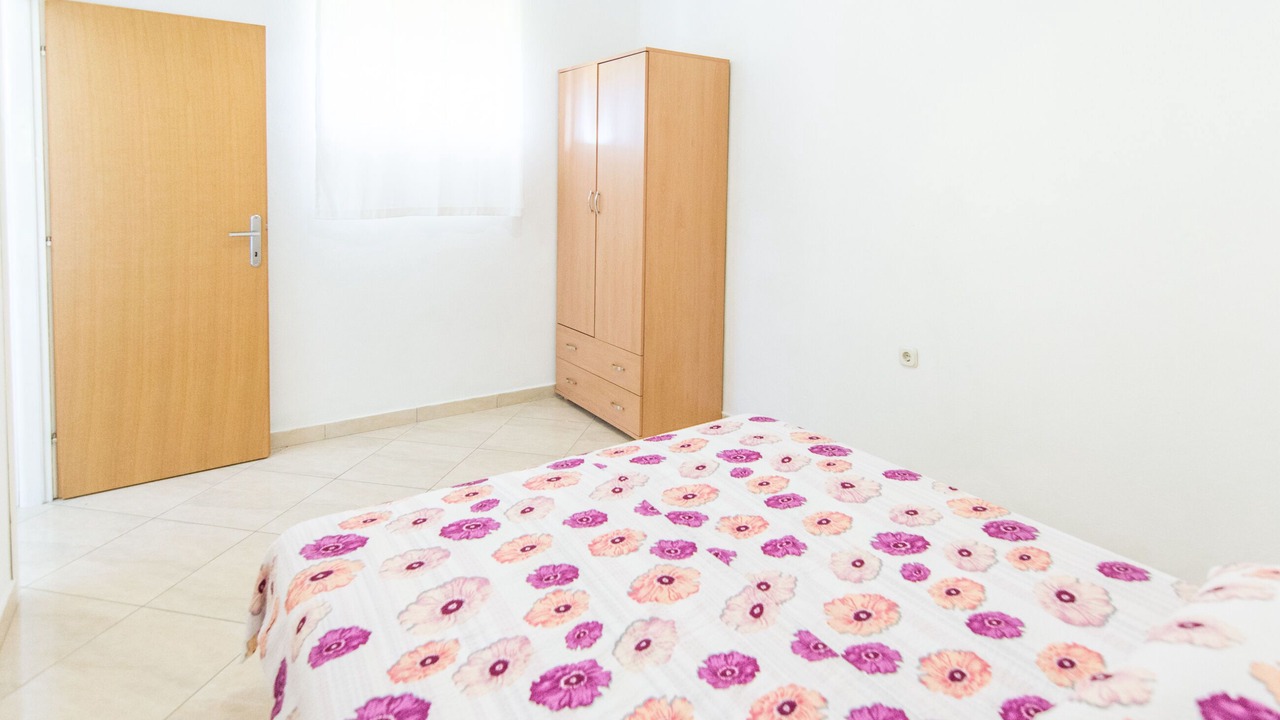 Photo of Bedroom in Tkon