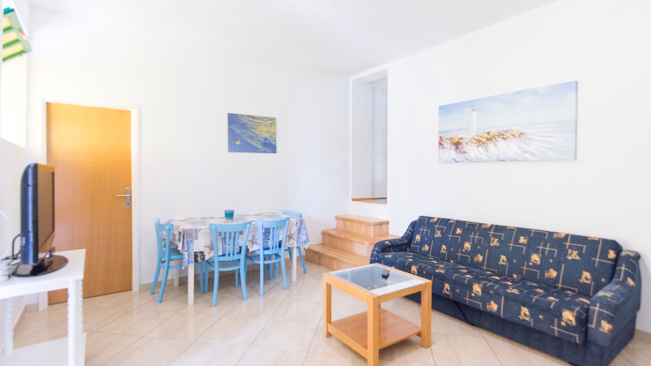 Photo of Livingroom in Tkon