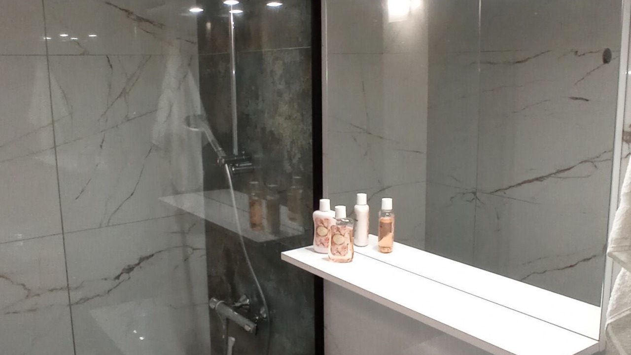 Photo of Bathroom in Tkon