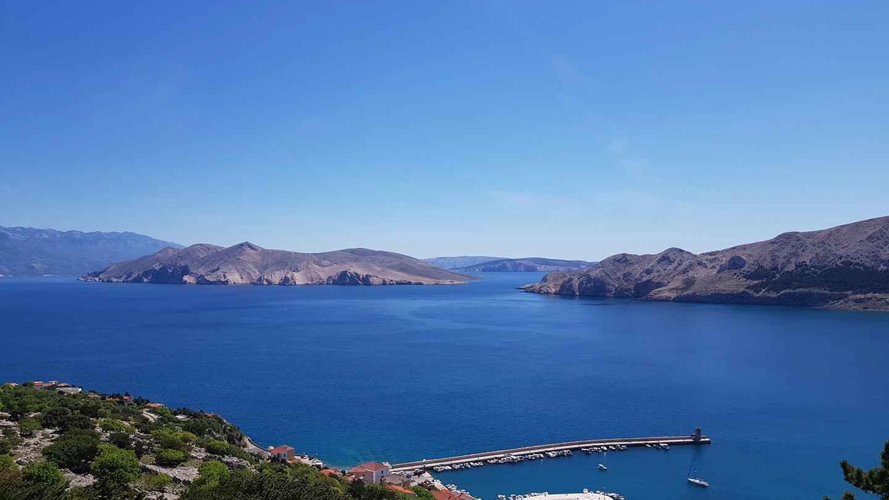 Photo of Others in Baska