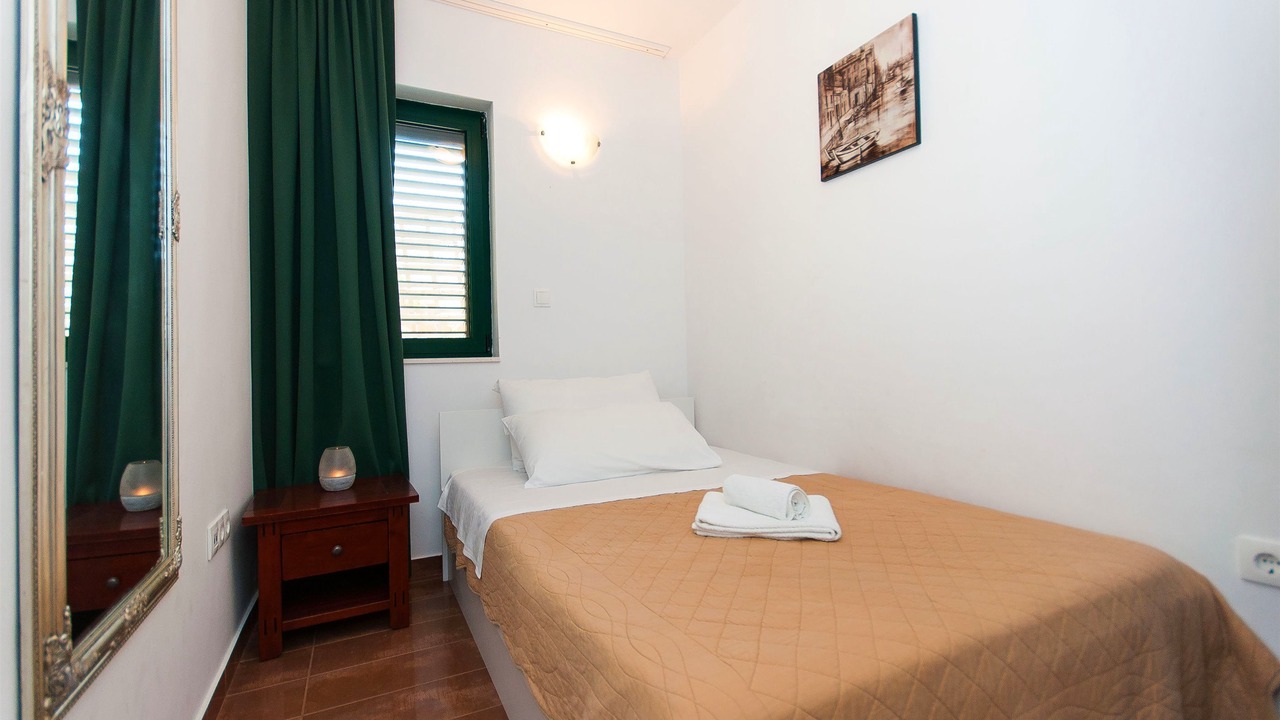Photo of Bedroom in Okrug Gornji