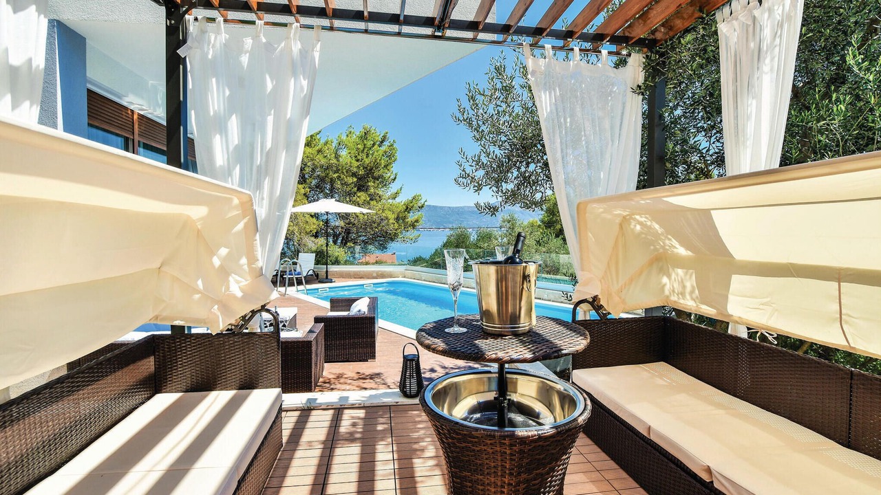 Photo of Outdoor in Slatine