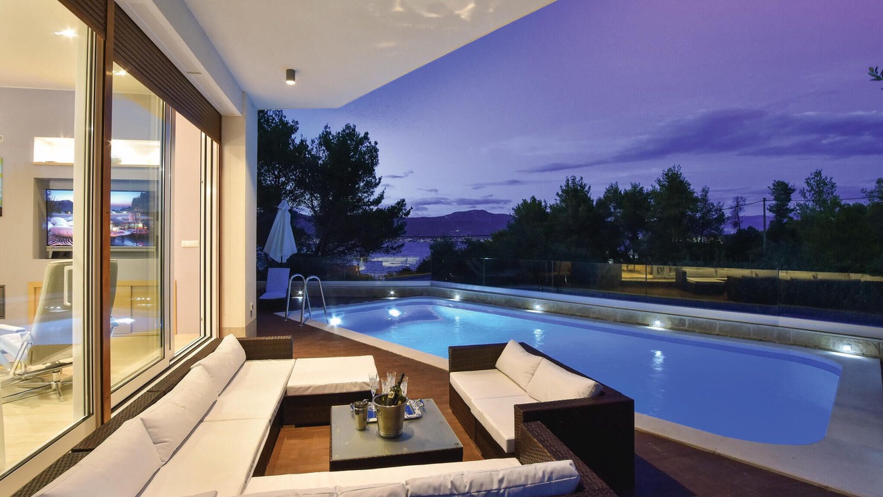 Photo of Outdoor in Slatine
