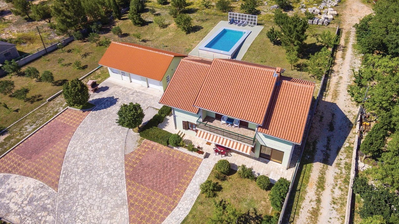 Photo of Outdoor in Lisicici