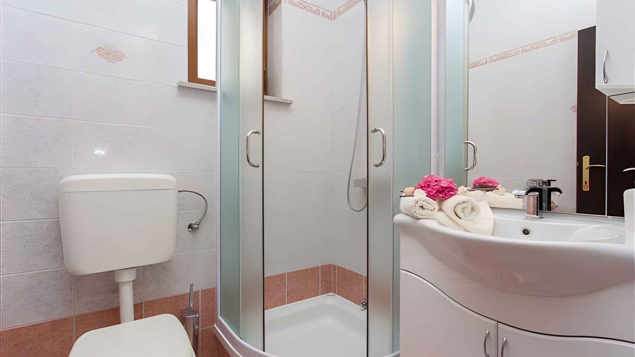 Photo of Bathroom in Soline