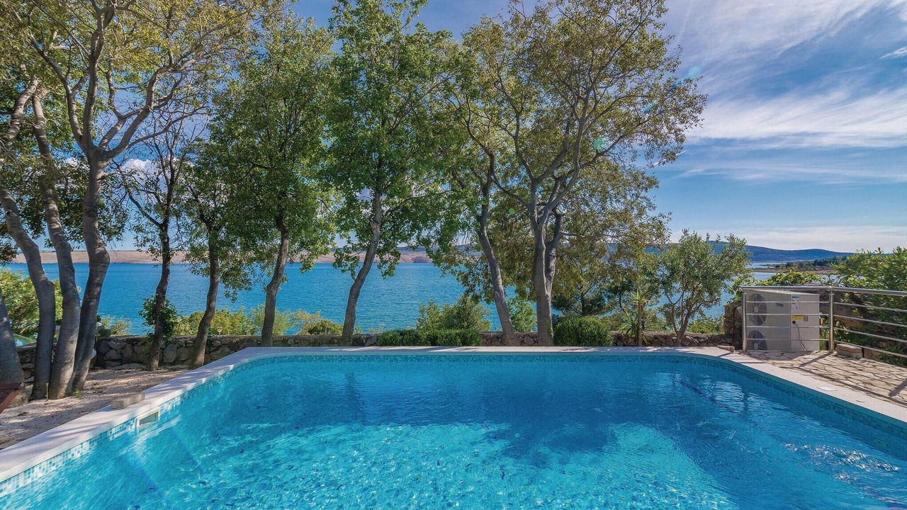 Photo of Outdoor in Seline