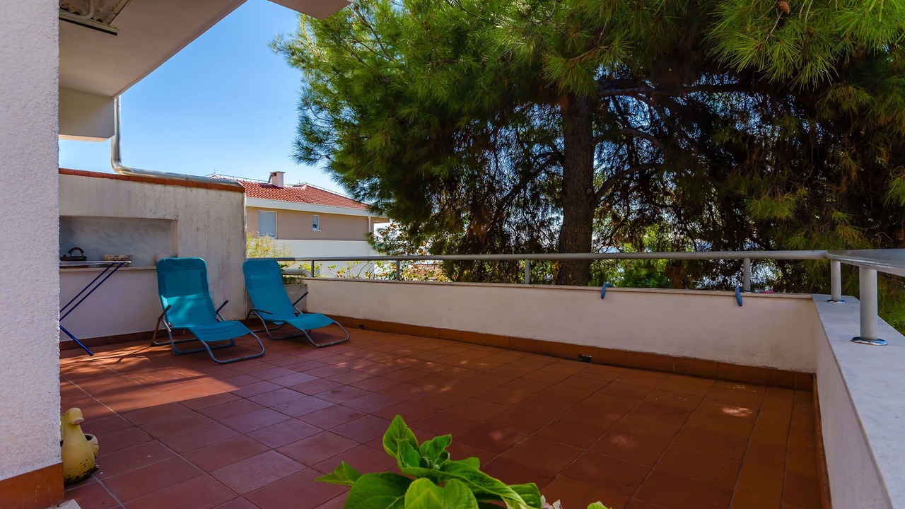 Photo of Patio Balcony in Okrug Gornji