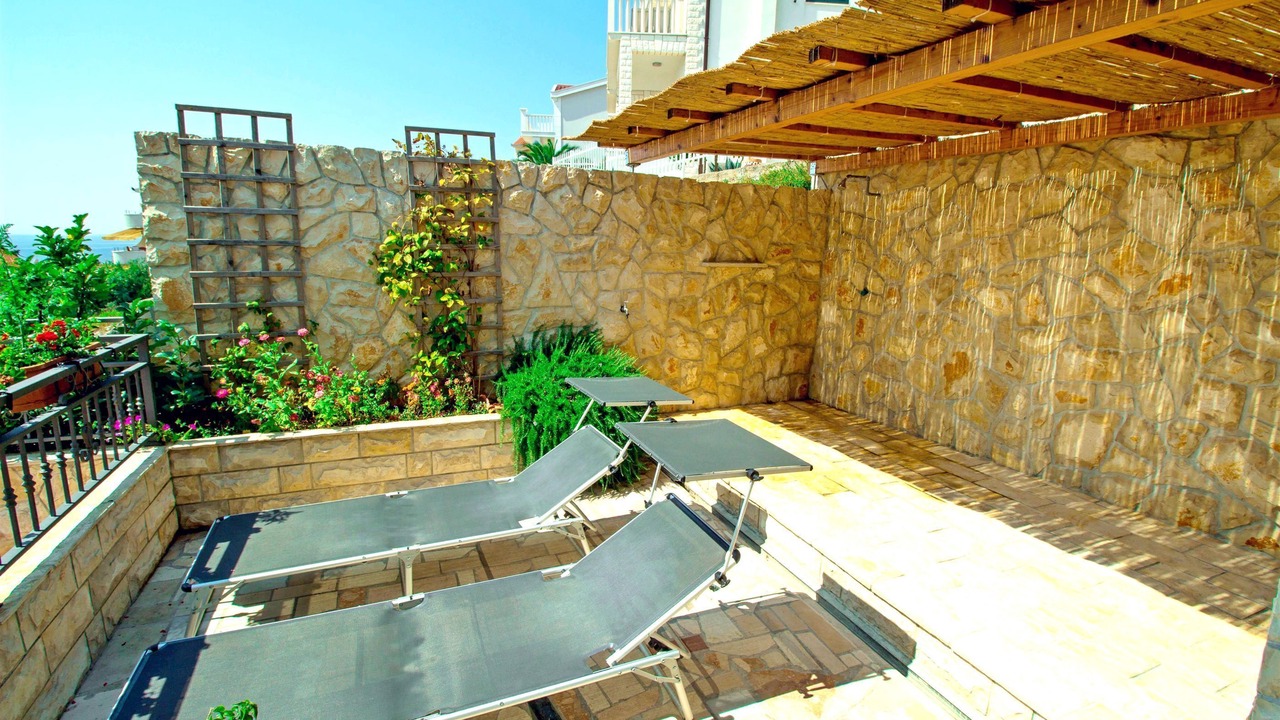 Photo of Patio Balcony in Okrug Gornji