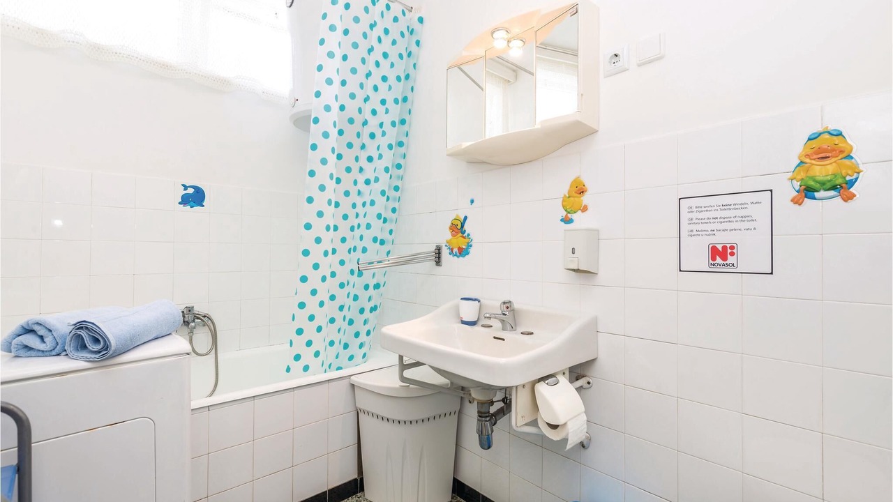 Photo of Bathroom in Ika