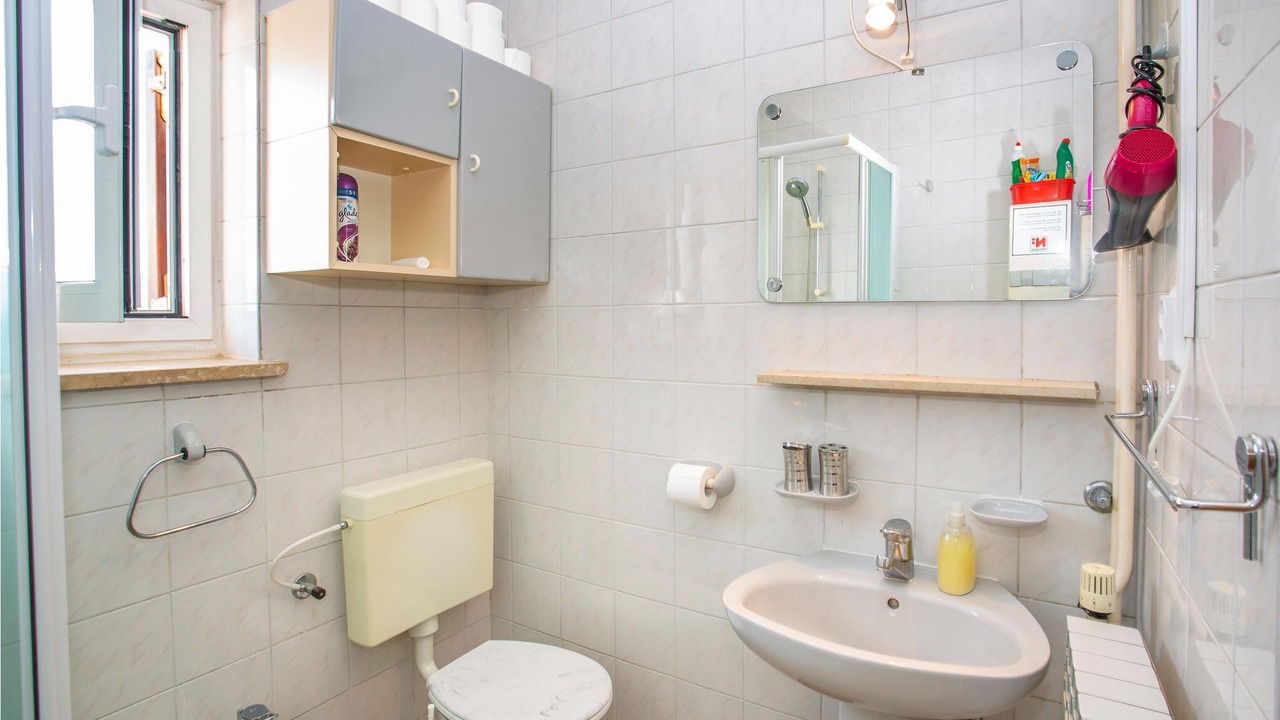 Photo of Bathroom in Omisalj
