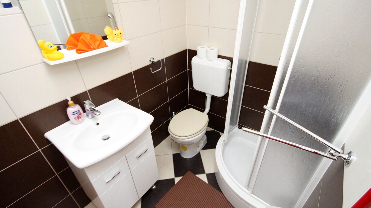 Photo of Bathroom in Seline