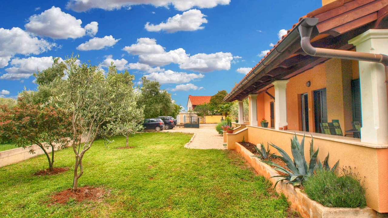 Photo of Outdoor in Gulici