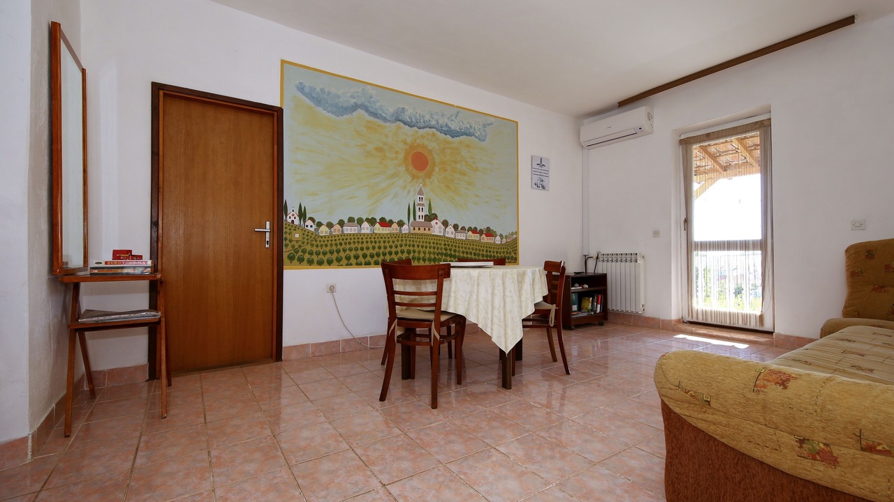 Photo of Livingroom in Tkon