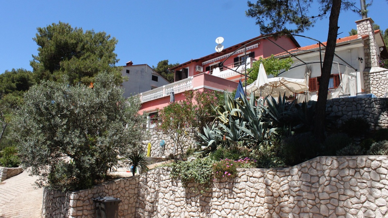 Photo of Outdoor in Cove Murtar