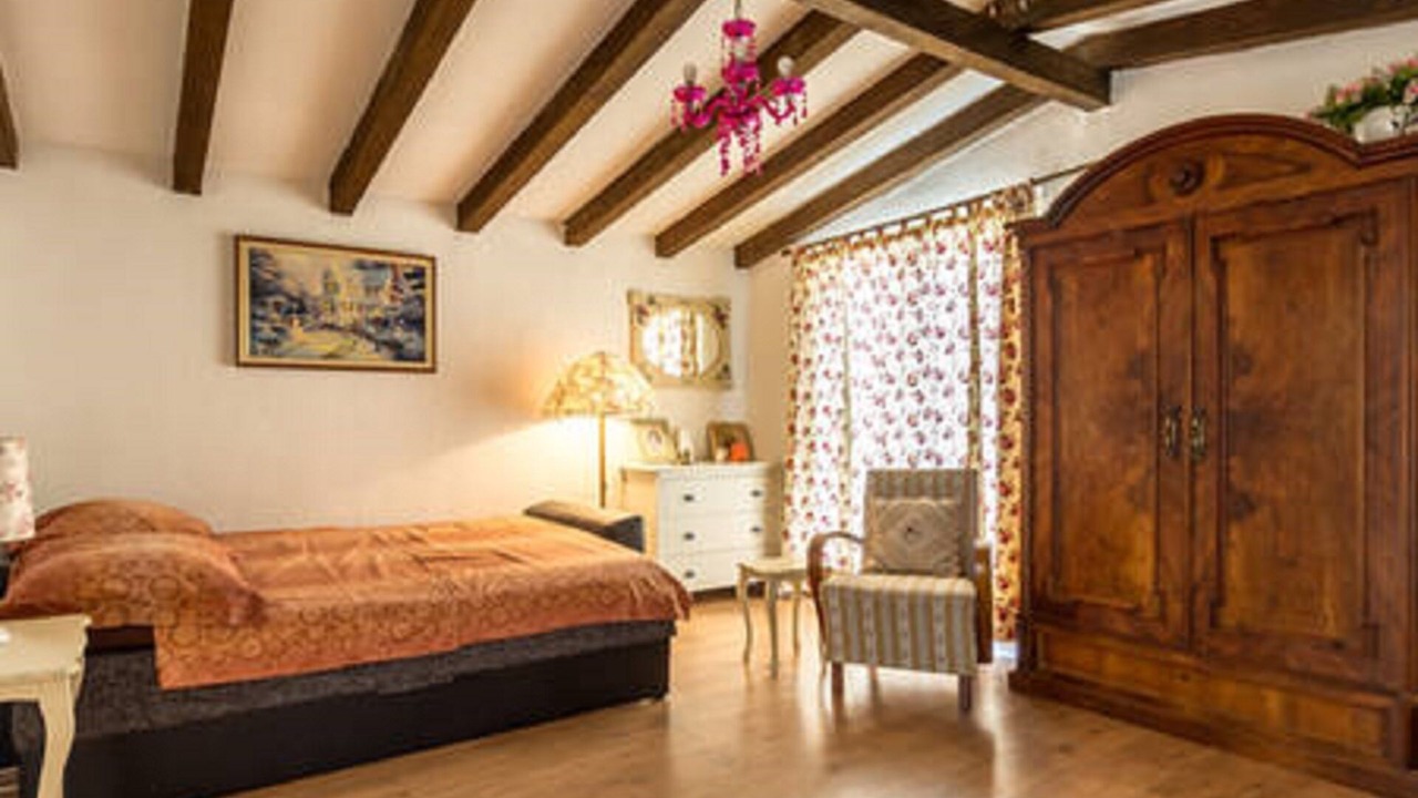 Photo of Bedroom in Seget