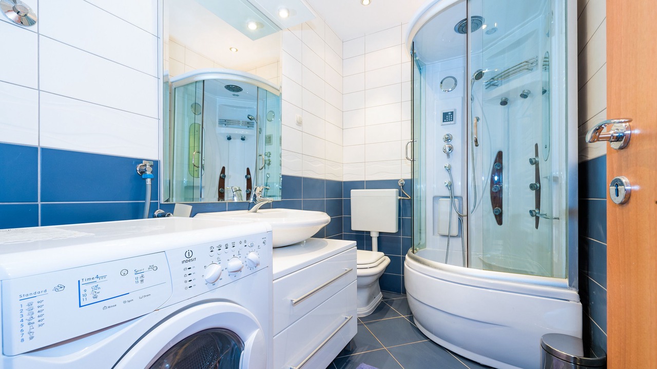Photo of Bathroom in Srima