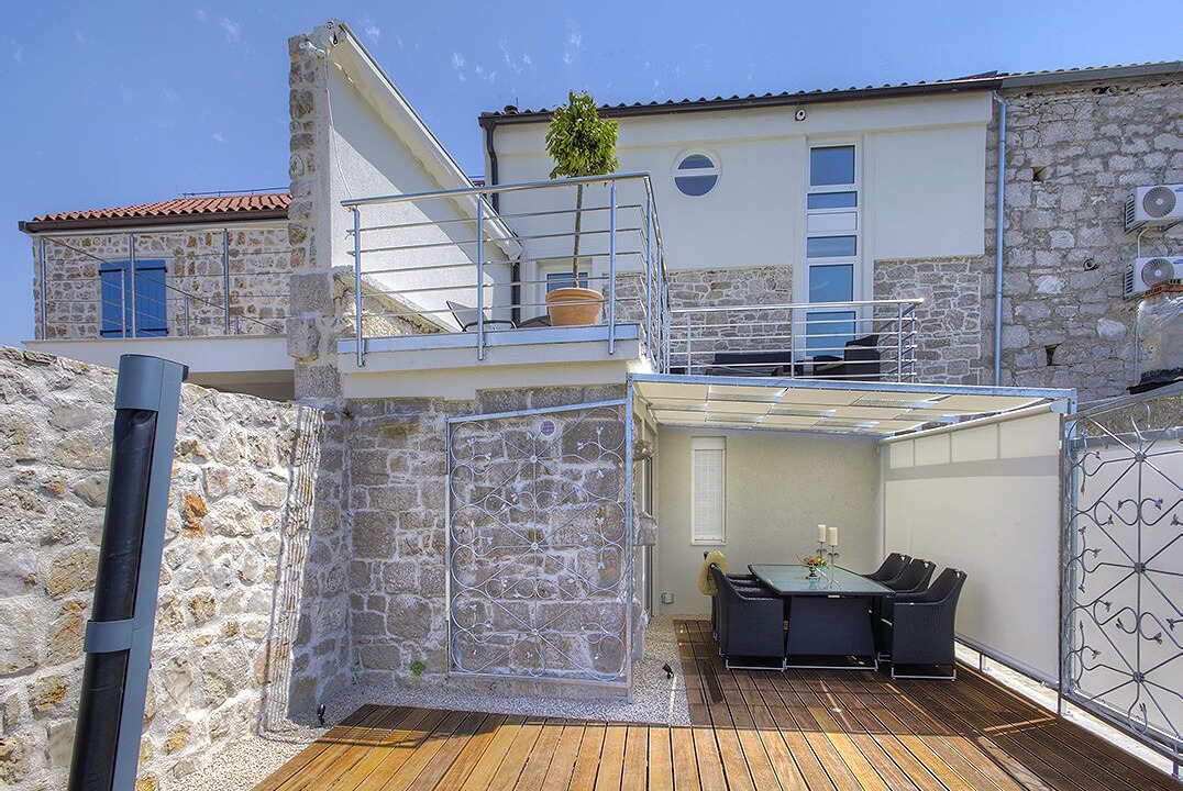 Photo of Outdoor in Betina