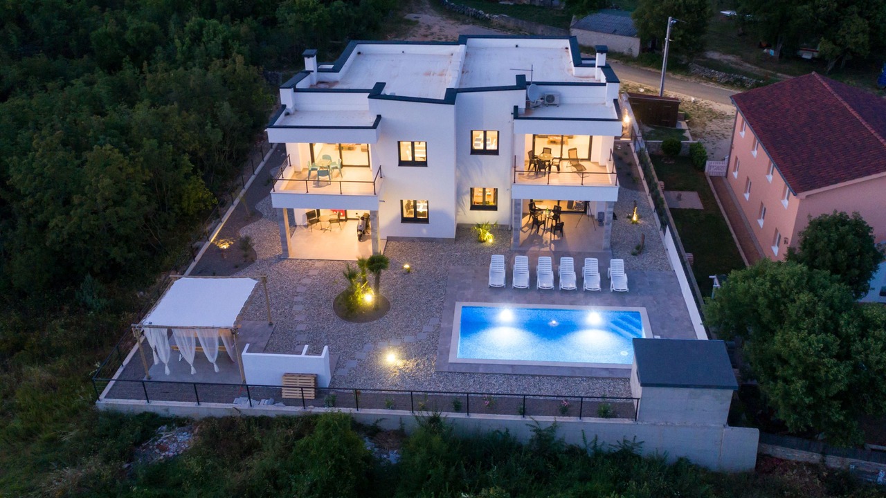 Photo of Outdoor in Linardici