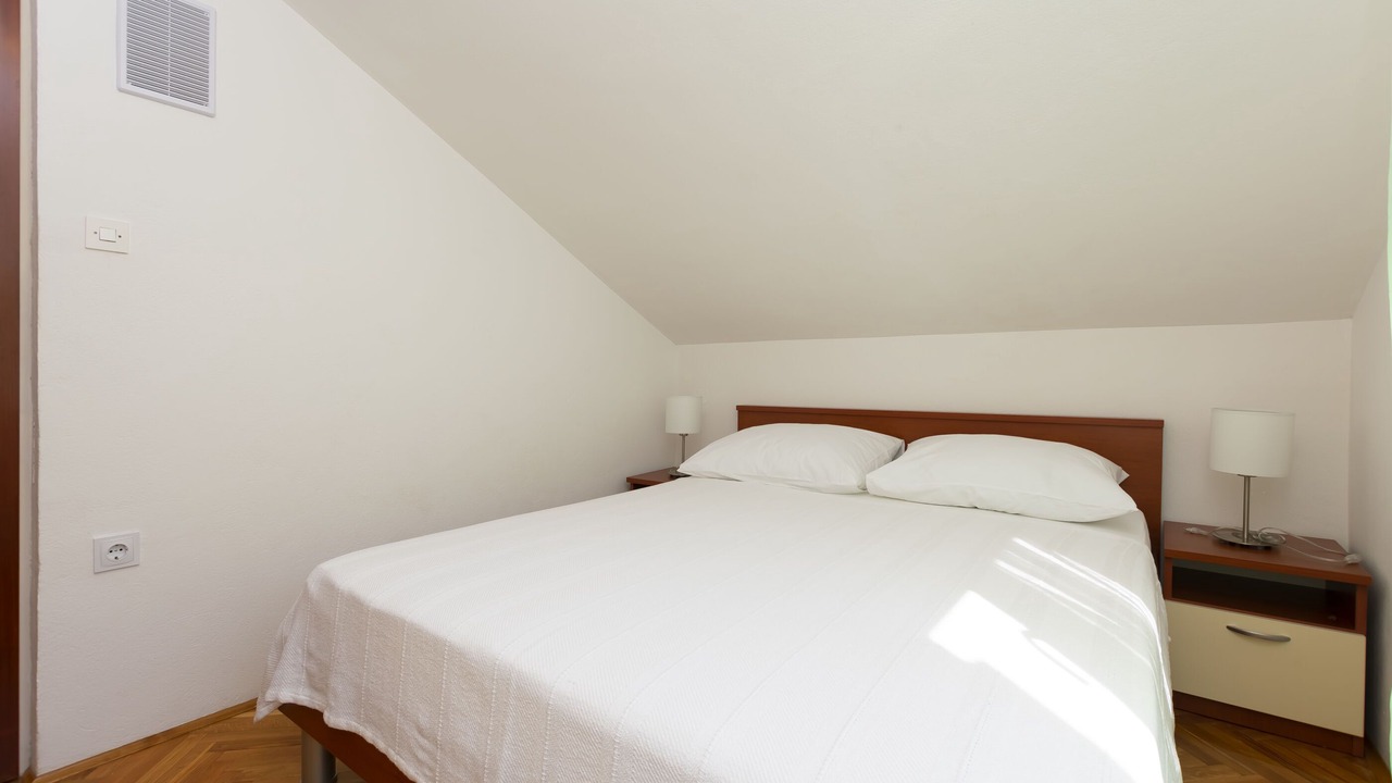 Photo of Bedroom in Okrug Gornji