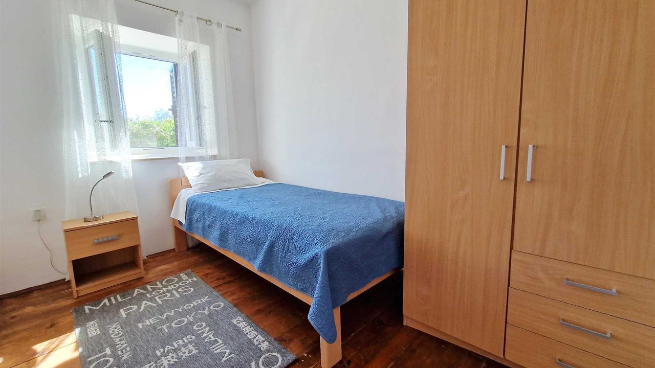 Photo of Bedroom in Golas