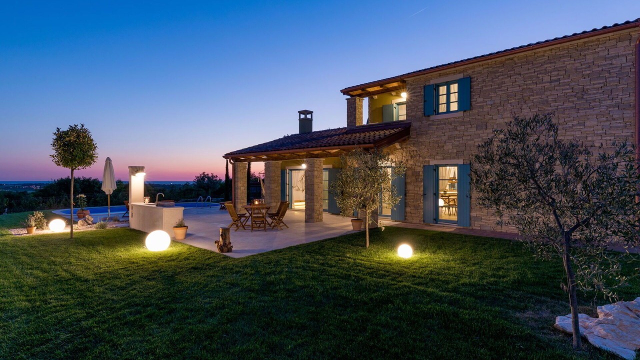 Photo of Outdoor in Vardica