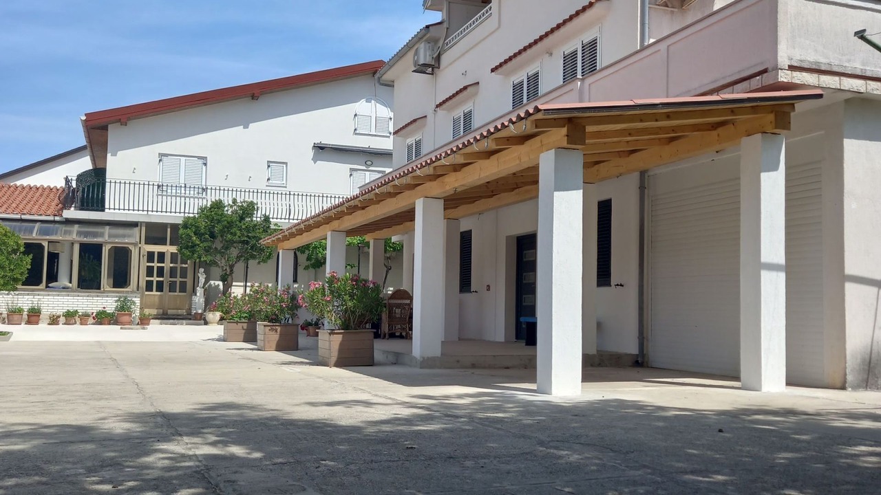 Photo of Outdoor in Palit