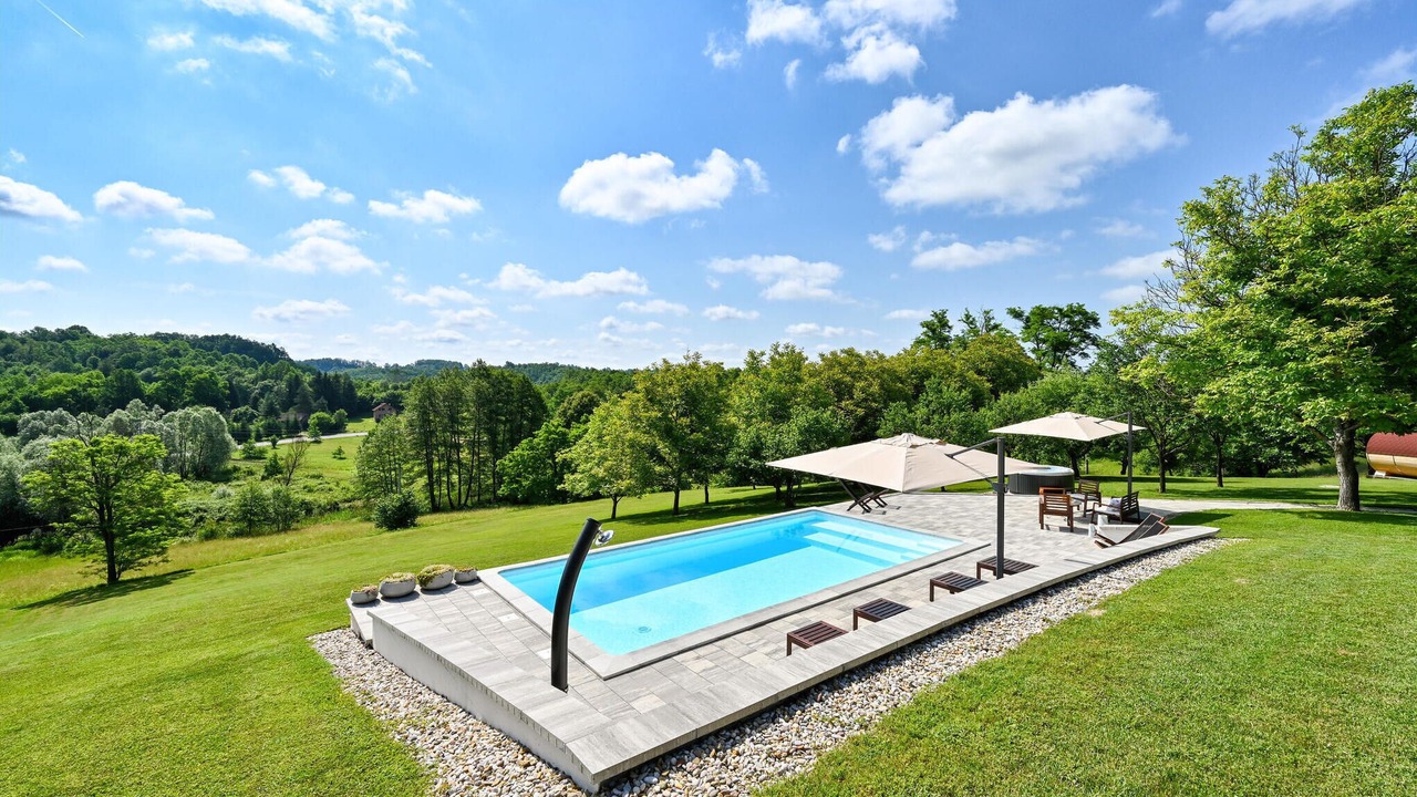 Photo of Outdoor in Glina