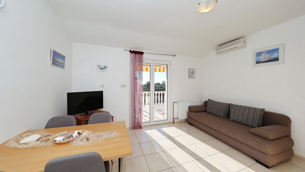 Photo of Livingroom in Sukosan